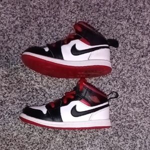 Size 9c Jordan1 Kids Black and Red Sneakers